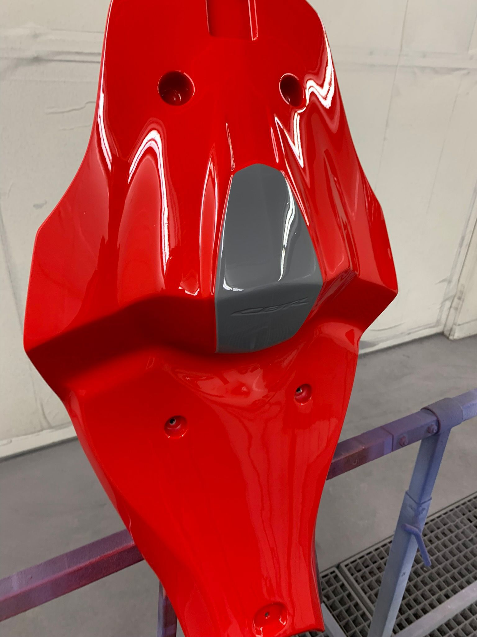 Sport-Verkleidung · Ferrari-Rot